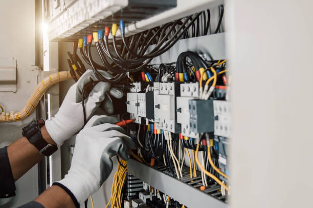 Best Affordable Emergency Electrician  in Peru, IL